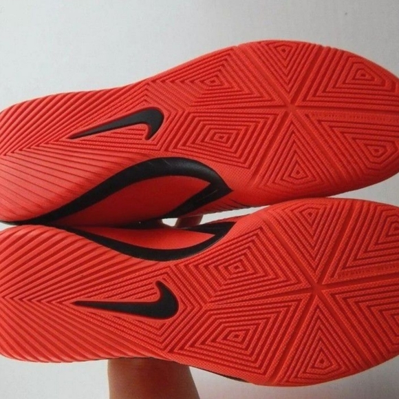 NIKE VENOM ACADEMY - Picture 3 of 6